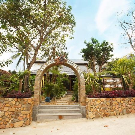 Nha Vuon Thuyen Truong Apartamento Dong Hoi Exterior foto